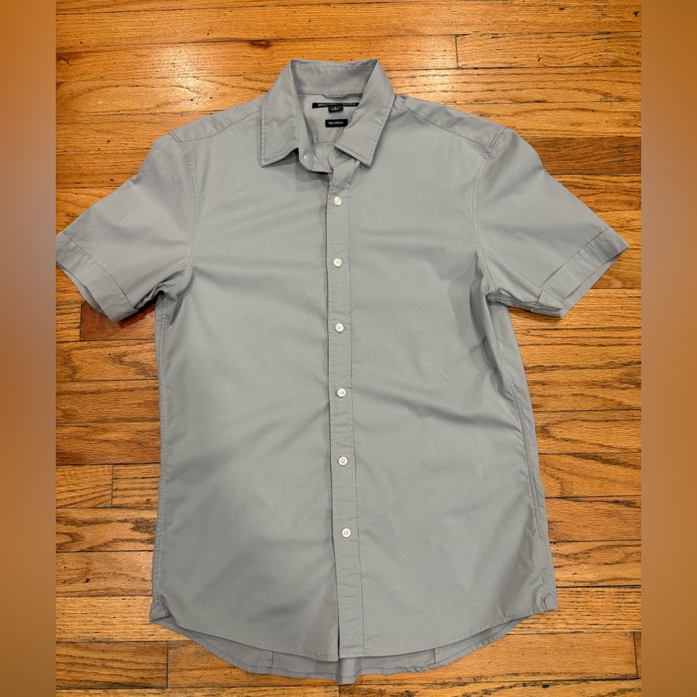 Michael Kors Light Gray Short-Sleeve Button-Down Shirt
